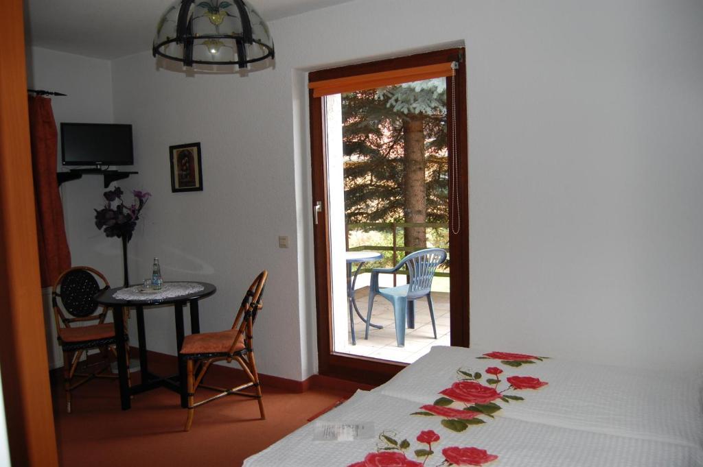 Hotel Zum Nussbaum Dresde Chambre photo