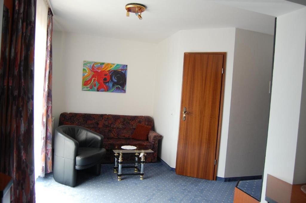 Hotel Zum Nussbaum Dresde Chambre photo